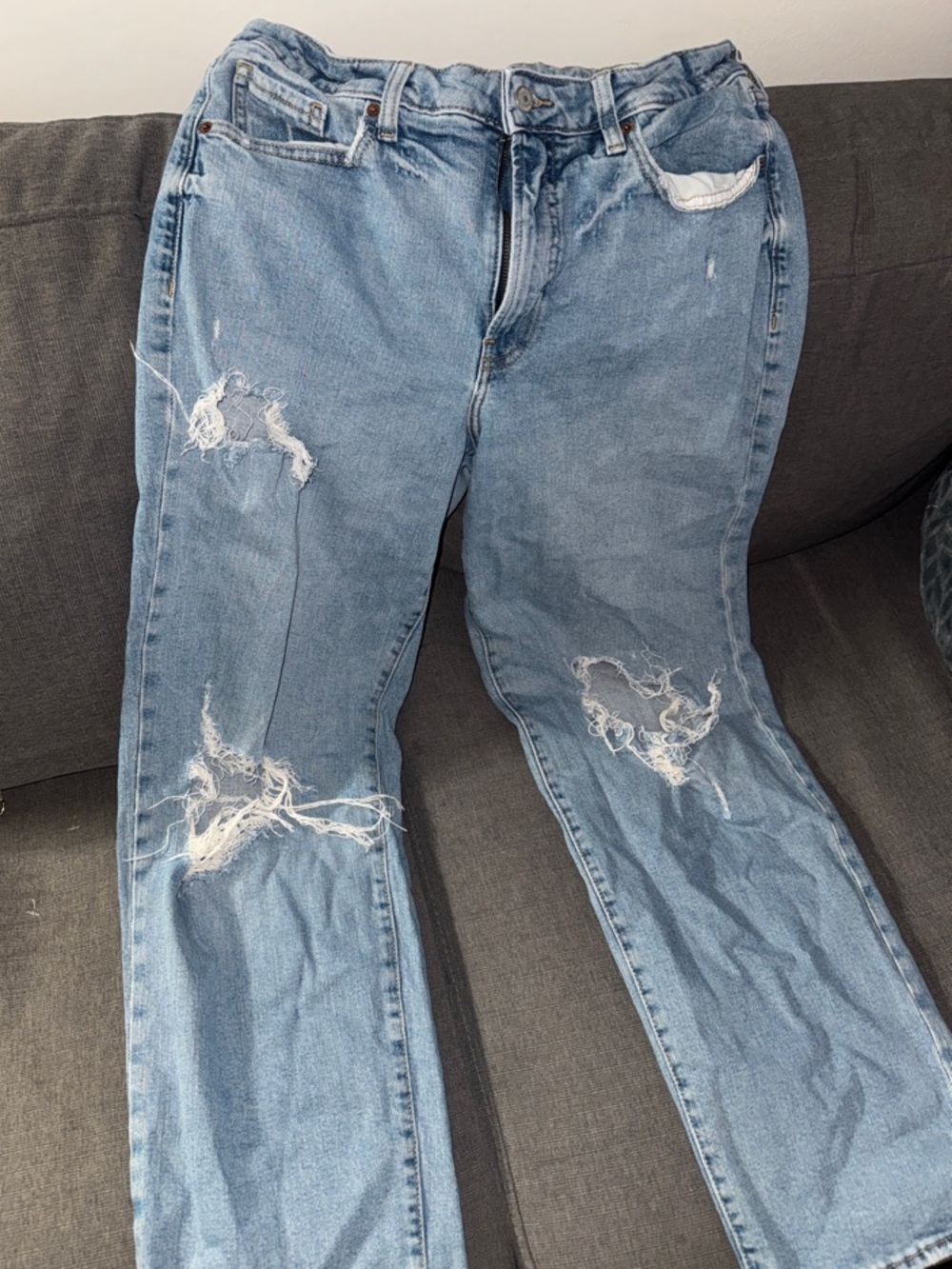 Old Navy Light Blue Distressed Boyfriend Jeans